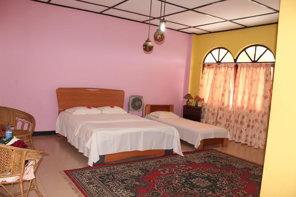 Royal Mount Hotel Kandy Rum bild