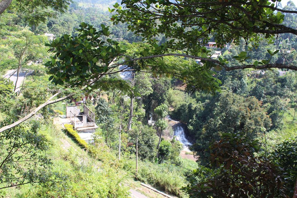 Royal Mount Hotel Kandy Exteriör bild