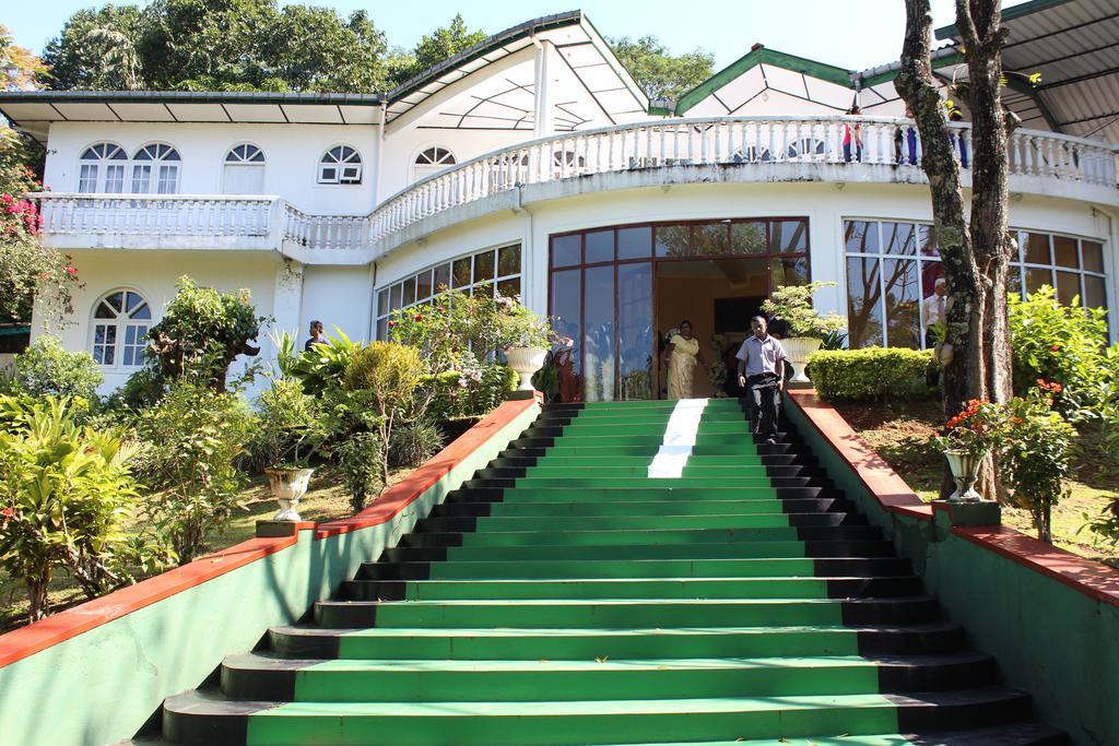 Royal Mount Hotel Kandy Exteriör bild