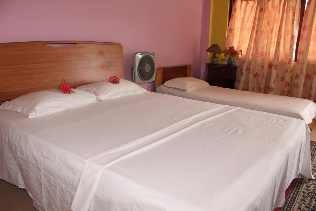 Royal Mount Hotel Kandy Rum bild