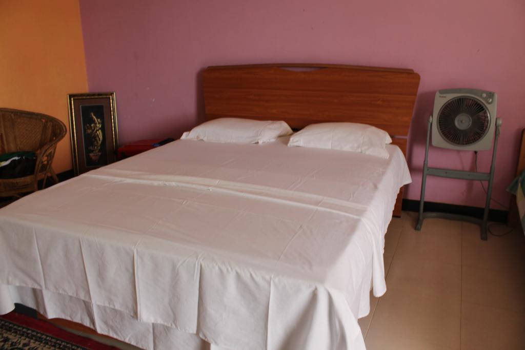 Royal Mount Hotel Kandy Rum bild